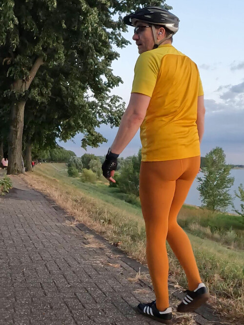 3ae44045ab806ef79df4843adbdf7a6a.jpg